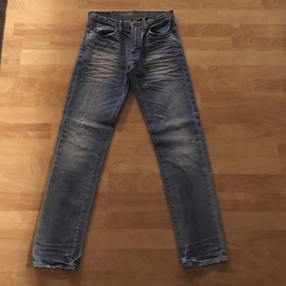 American Eagle Original taper jean