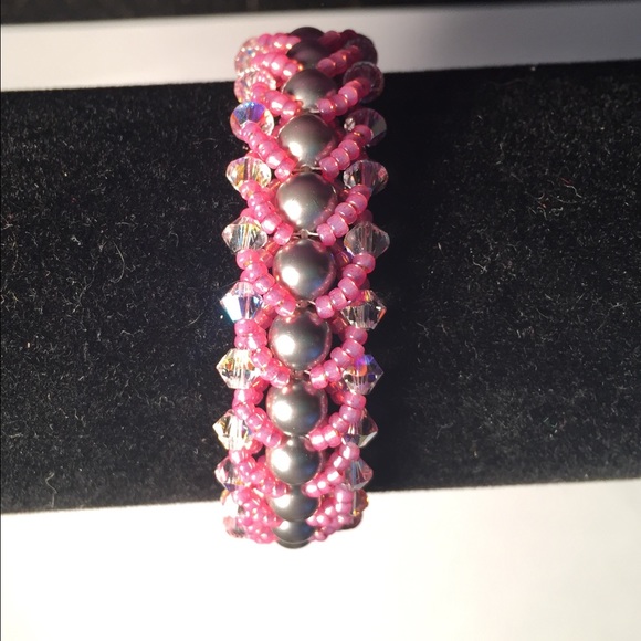 Handmade swarovski pearl and crystal bracelet