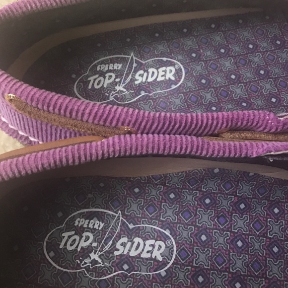 *Limited Edition* Sperry TopSider Corduroys Shoes. - Picture 3 of 4