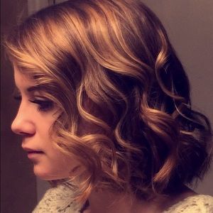 Meet your Posher, Hayley