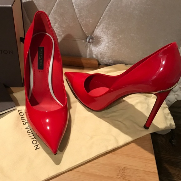💥🚨SOLD🚨💥Louis Vuitton Eyeline Pump - Picture 4 of 4
