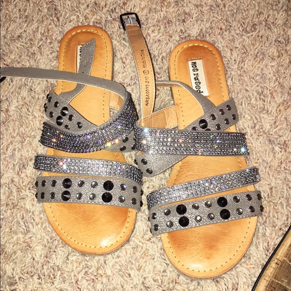 Not rated sandals