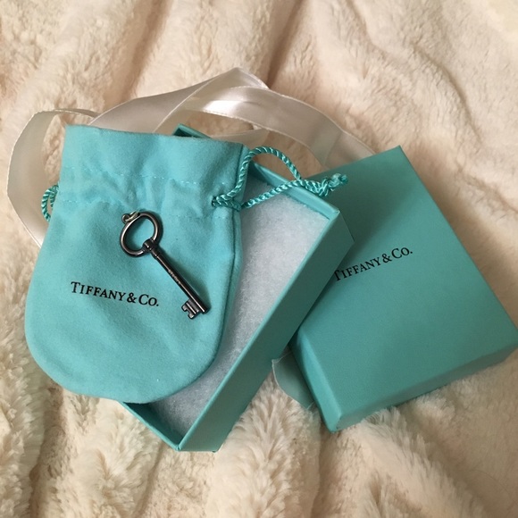Tiffany Co. - Brand New Titanium Key Pendant - Picture 3 of 4