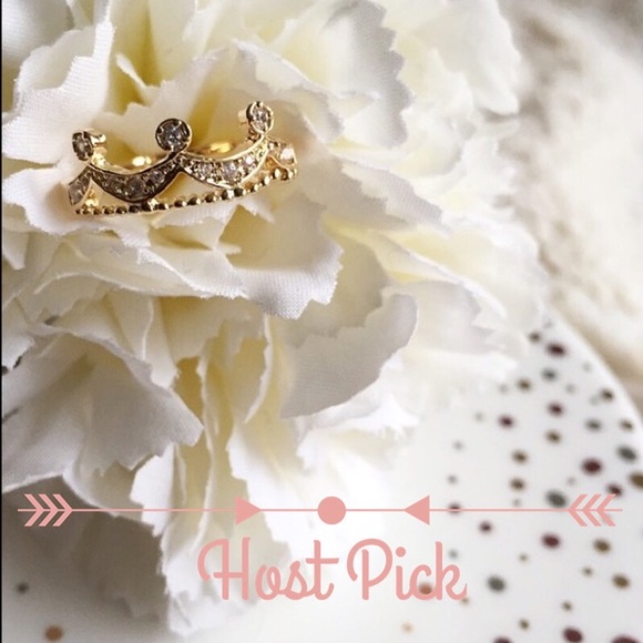 🎉HP!🎉 NWT 14k Gold Princess Midi Ring 👑 - Picture 3 of 3