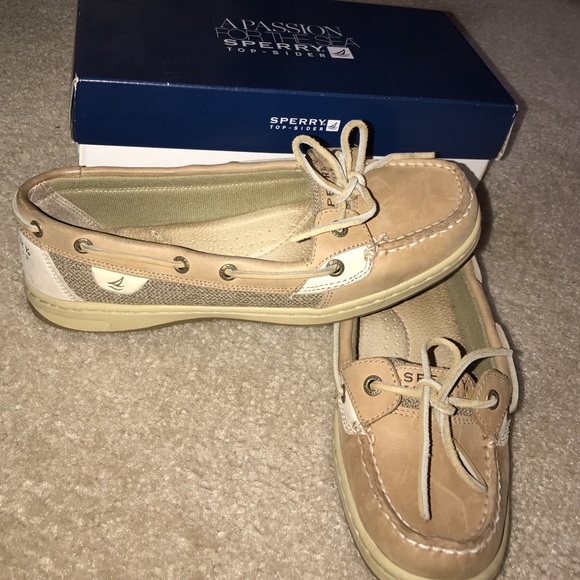 Sperry topsiders!