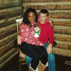 Meet your Posher, Eboniee