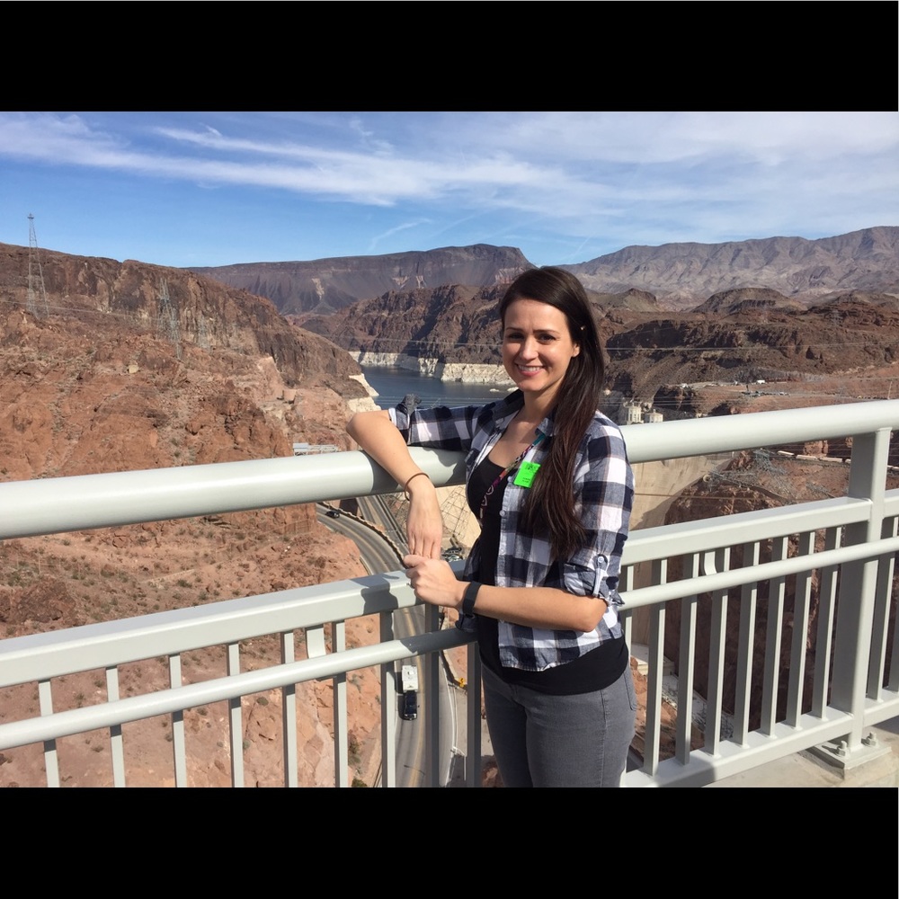 Meet your Posher, Nicole