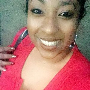 Meet your Posher, Yenicia