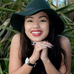 Meet your Posher, Alyssa