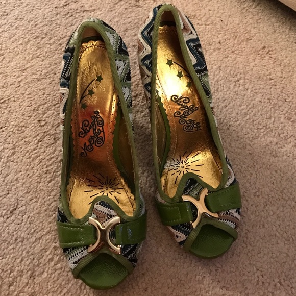 Naught monkey heels