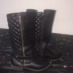 Justice for Girls size 4 black boots!!