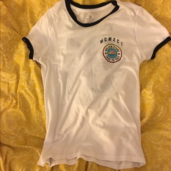 🚫SOLD🚫 NWOT Volcom ringer tee