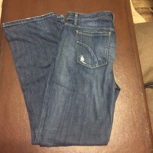 Joe's Boot cut women's jeans. Size 32.