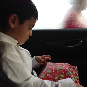 Meet your Posher, Gloria