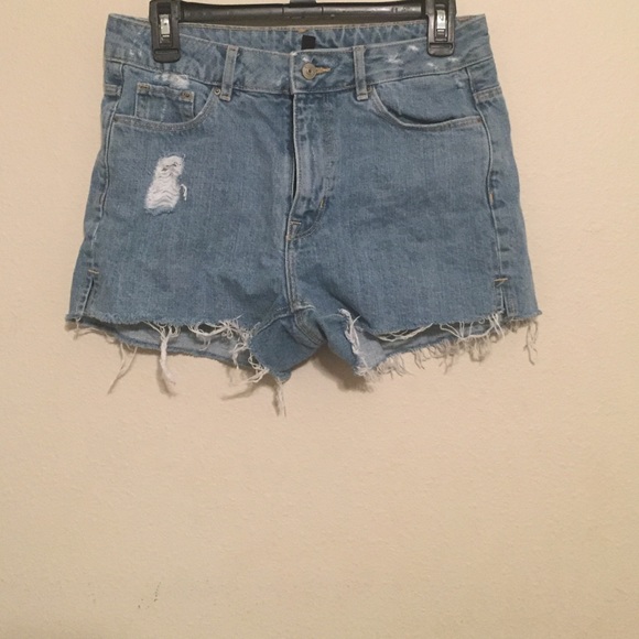 H&M High-Waisted Shorts