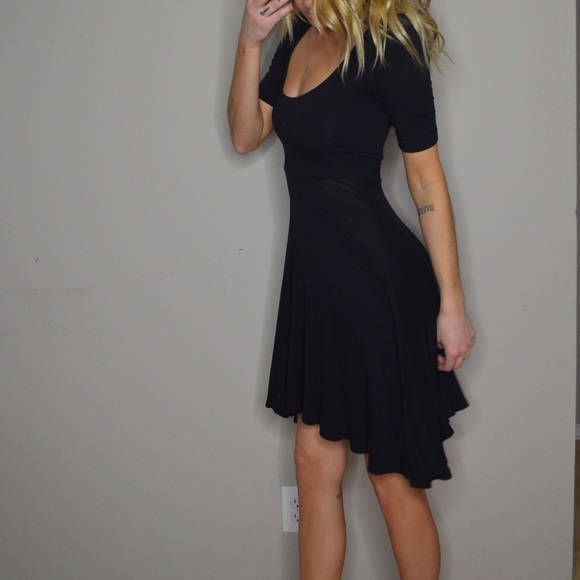 Bebe backless detailed dress