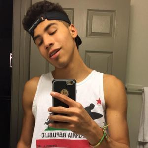 Meet your Posher, Marques