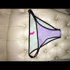 Reversible swim bottoms