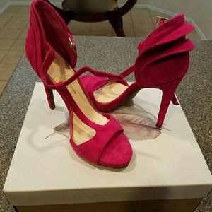 Brand new Jessica Simpson Heels