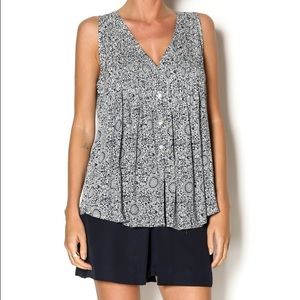 RD Style Pleated Sleeveless Top