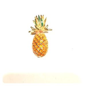 ☀️CAROLEE SALE Vintage Hawaiian Pineapple Brooch