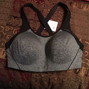 VS Sports Bra NWT