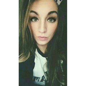 Meet your Posher, Britney