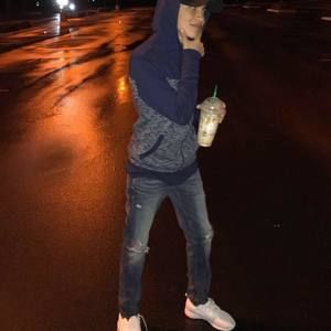 Meet your Posher, Emiliano