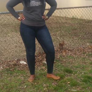 Meet your Posher, Tremiah