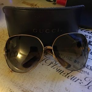 Oversized Gucci sunglasses