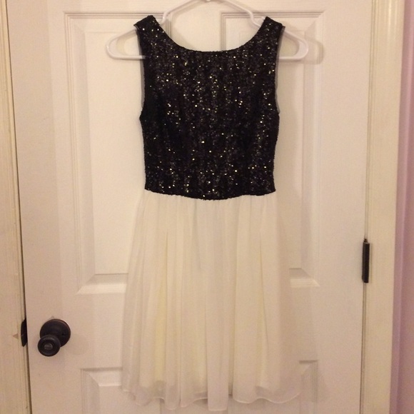 Sequined cocktail dress