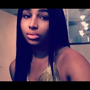 Meet your Posher, Desiree