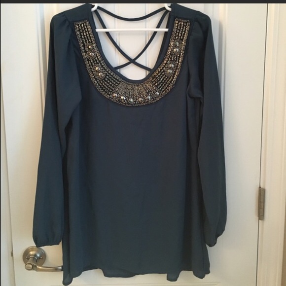 Maurice's top size medium