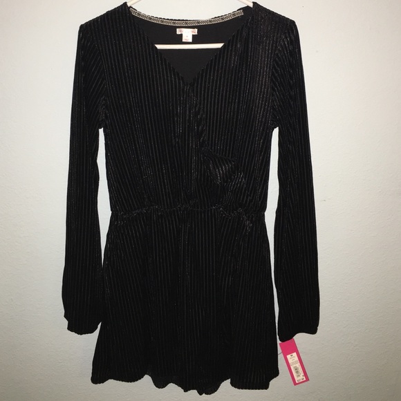 Black velvet long sleeve romper!