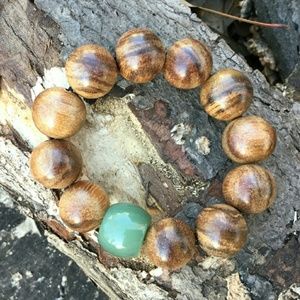 Elastic bracelet