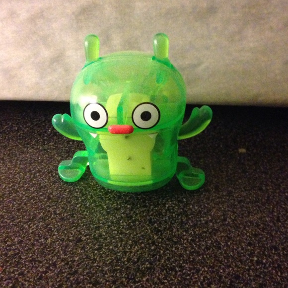Wind up play toy