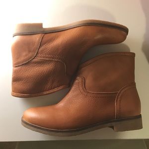 NEW Lucky Brand booties sz 8.5