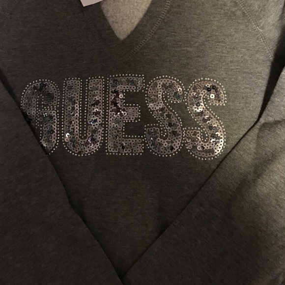 Guess hoodie / sweat shirt