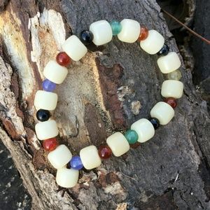 Elastic bracelet