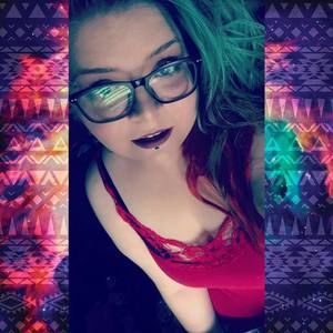 Meet your Posher, Lora