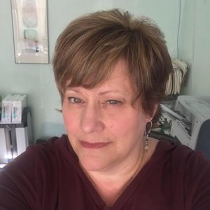 Meet your Posher, Denise