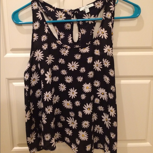 Adorable daisy tank top from Nordstrom