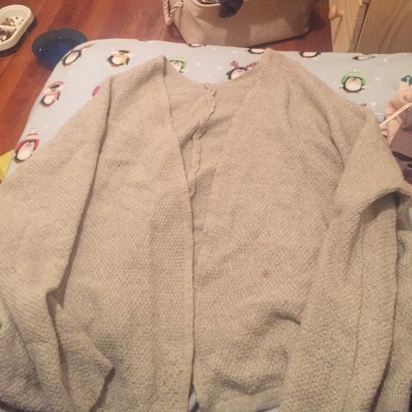 Brandy Melville oversized cardigan !