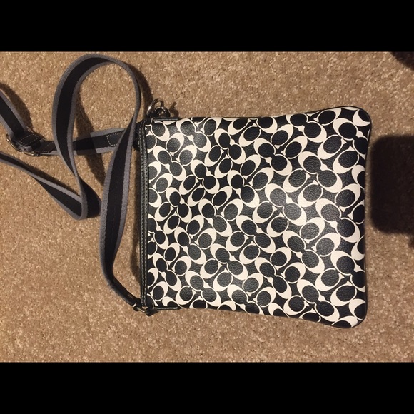 Coach Crossbody - Picture 3 of 3