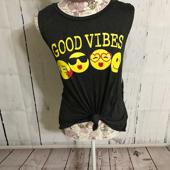 🎈1 LEFT French Pastry Smiley Face Emoji Tank TO-4 - Picture 2 of 4