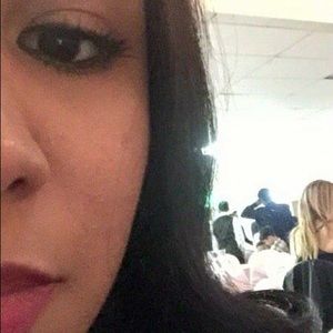 Meet your Posher, Roxana