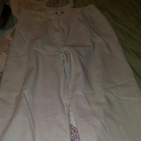 ** Price Reduced** Jennifer Lopez wide leg pant
