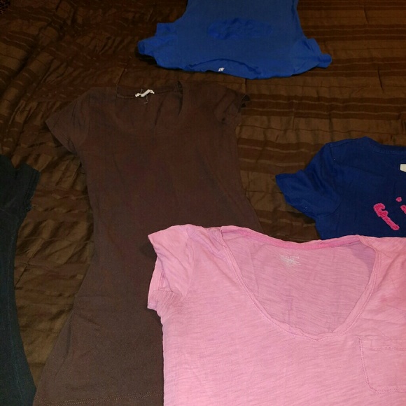 Brown small tee