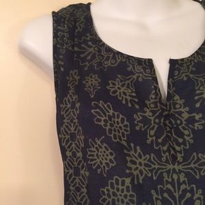 Liz Lange Tops - Maternity top size large Liz Lange Tops - Maternity top size large