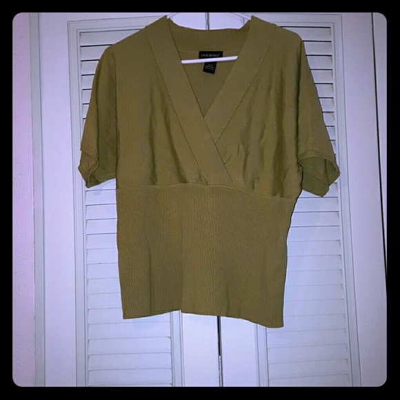 Short sleeve avocado green sweater nwot